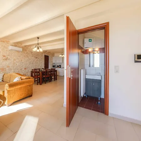 Orient Deluxe Elatia (Zakynthos)